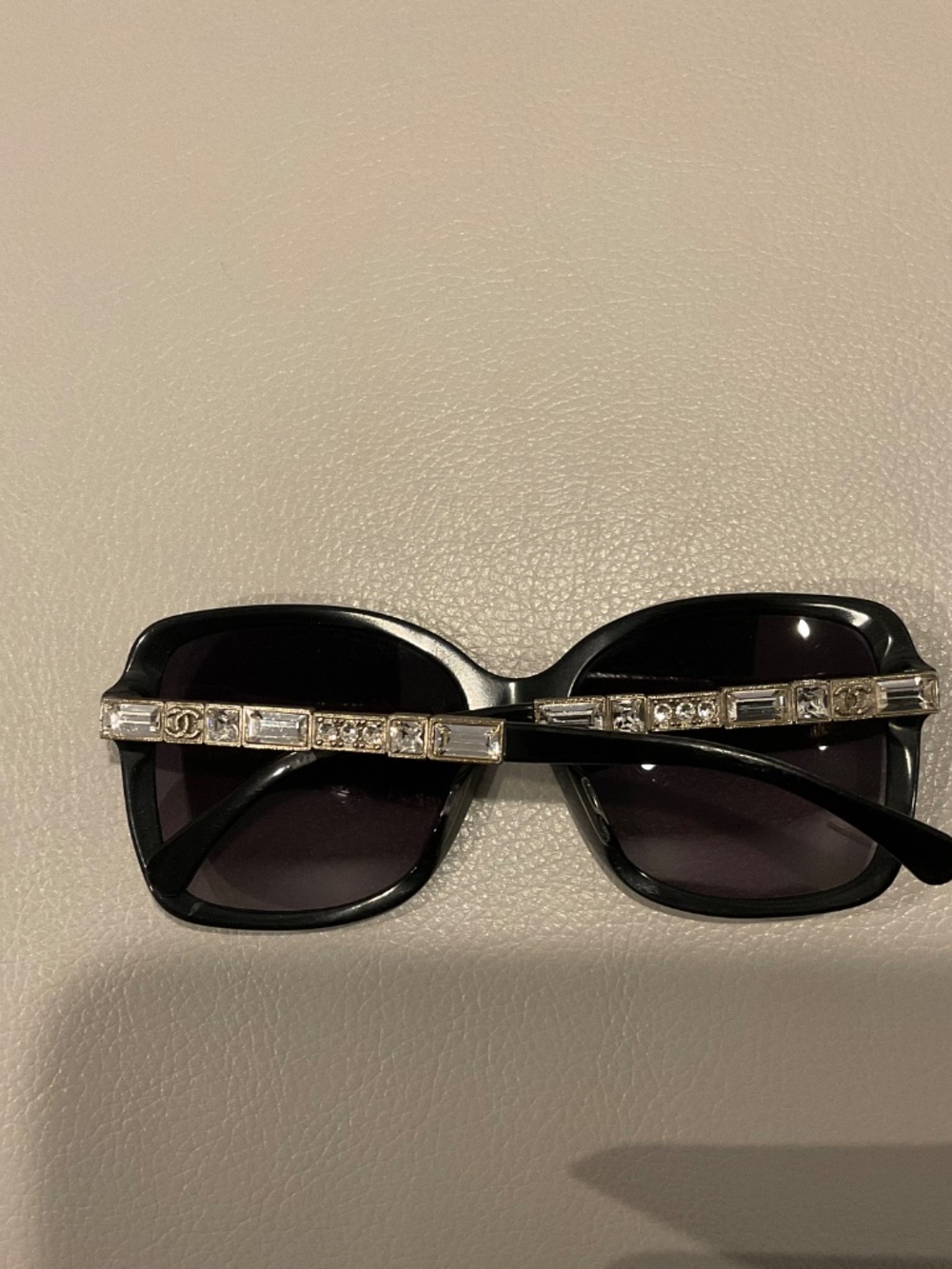 Authentic Chanel Black Rectangular CC Logo Sunglasses Made in Italy - Picture 2 of 6